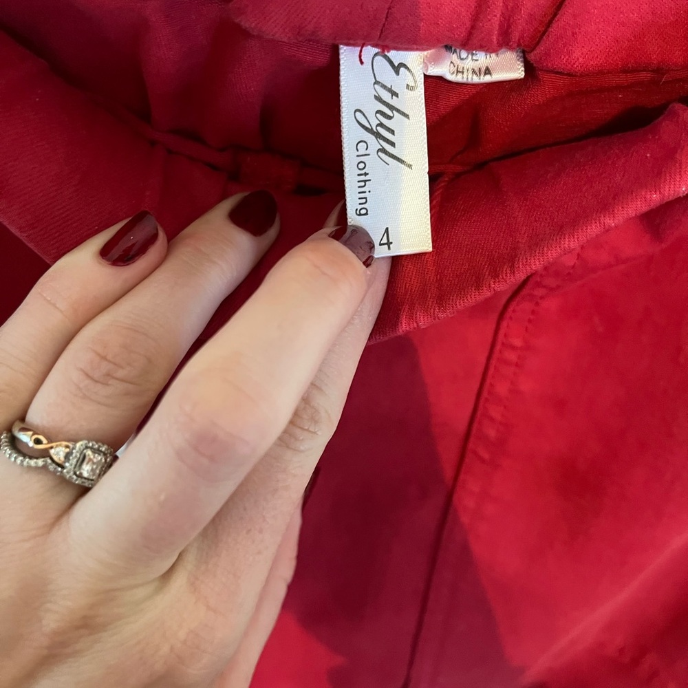 Perfect Spring Pull-On Red Drawstring Ankle Pants - Picture 2 of 4